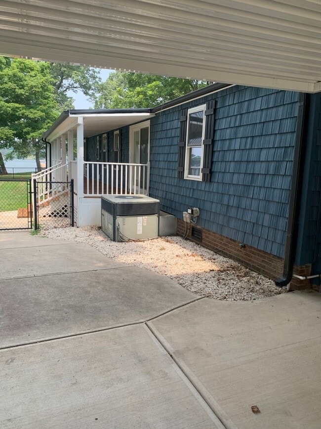 360 Sportsman Dr in Salisbury, NC - Building Photo - Building Photo