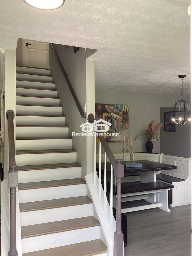 11100 Abbotts Station Dr in Duluth, GA - Building Photo - Building Photo