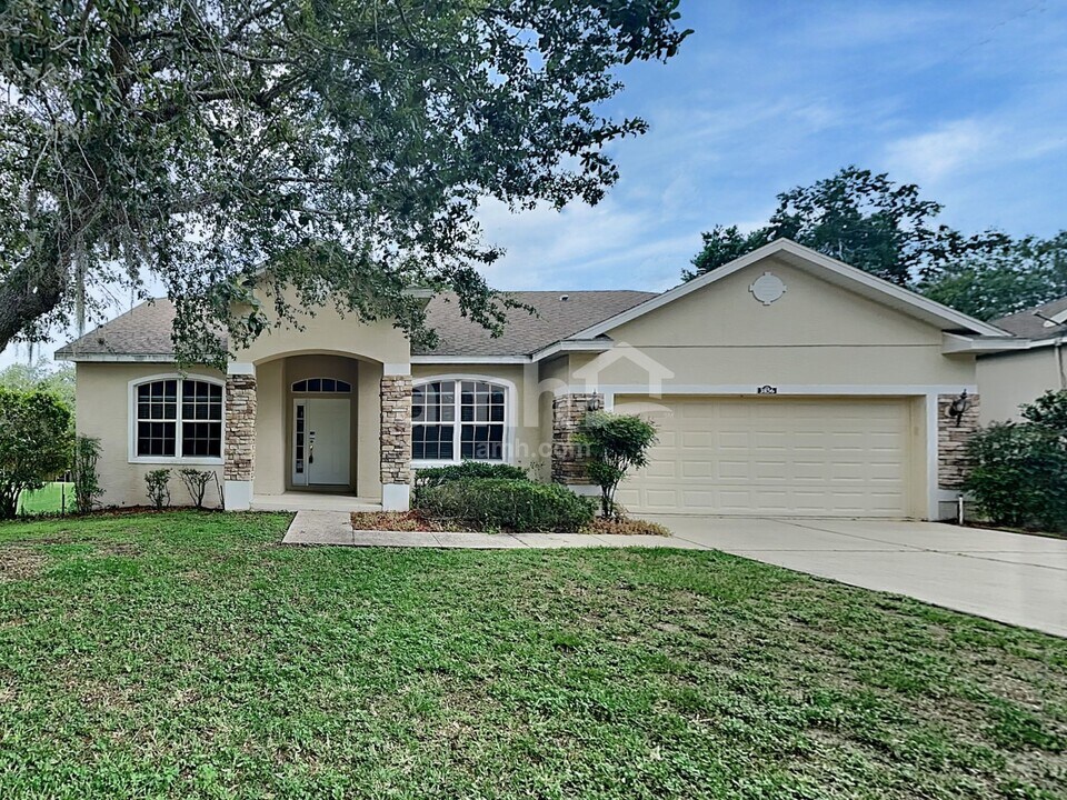 3856 Glenford Dr in Clermont, FL - Building Photo