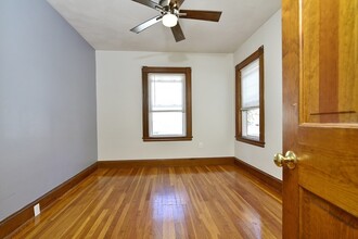 43 Oakridge St, Unit 2 in Boston, MA - Building Photo - Building Photo