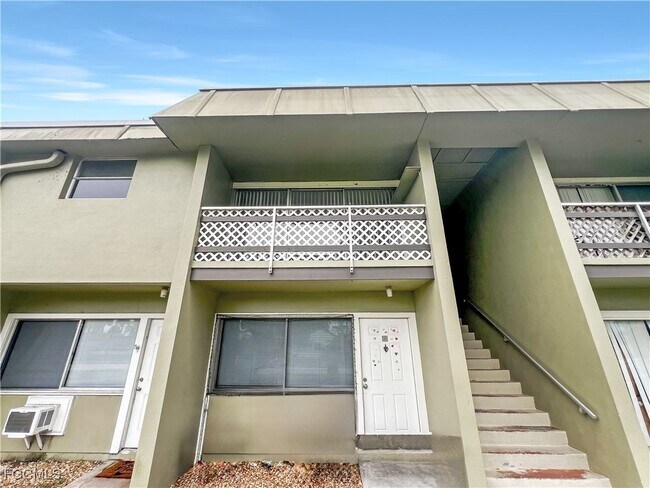 1852 Golf View Ave in Ft. Myers, FL - Building Photo - Building Photo