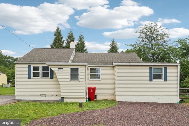 property at 2774 Woodland Ave