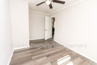 207 Napier St, Unit Unit 2 in La Fayette, GA - Building Photo - Building Photo