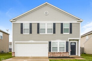 622 Greenway St in Greenwood, IN - Building Photo