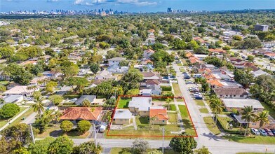 6499 SW 39th St in Miami, FL - Building Photo - Building Photo