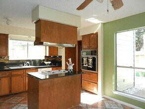 4415 Bugle Rd in Houston, TX - Building Photo - Building Photo