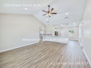 3226 Homer Adkins Blvd in Jacksonville, AR - Building Photo - Building Photo