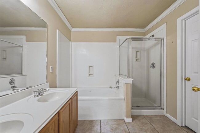 property at 5911 Camron Point Cir