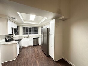 3557 E Montreal Pl in Phoenix, AZ - Foto de edificio - Building Photo