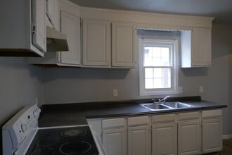 800 Herrington Rd in Elizabeth City, NC - Building Photo - Building Photo