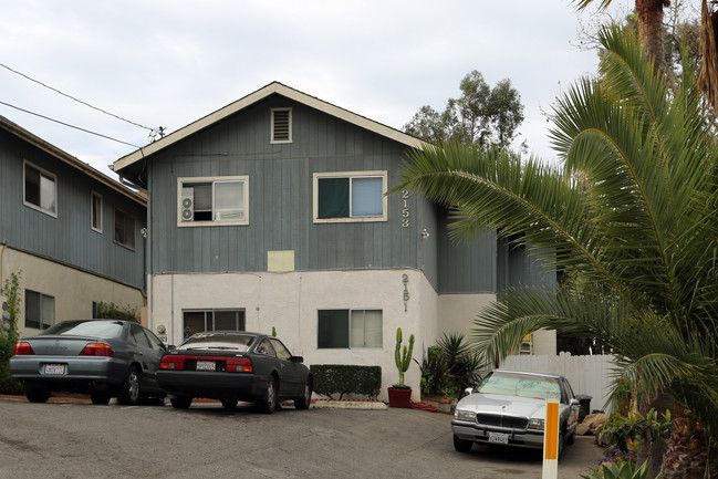 2157 S Santa Fe Ave in Vista, CA - Building Photo - Building Photo