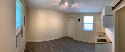 1380 E Duval St, Unit 9 in Lake City, FL - Foto de edificio - Building Photo