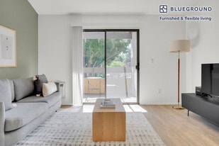 1600 Villa St in Mountain View, CA - Building Photo