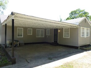 2916 31st St SW in Birmingham, AL - Building Photo - Building Photo