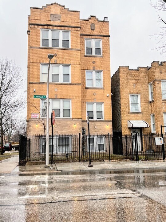 3355 W Huron St in Chicago, IL - Building Photo