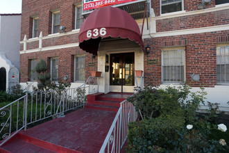 Stanford Apartments in Los Angeles, CA - Building Photo - Building Photo