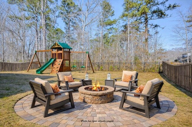 565 River Oaks Ln in Evans, GA - Building Photo - Building Photo