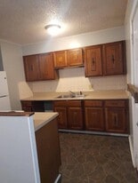 11228 Eastern Ave in Kansas City, MO - Building Photo