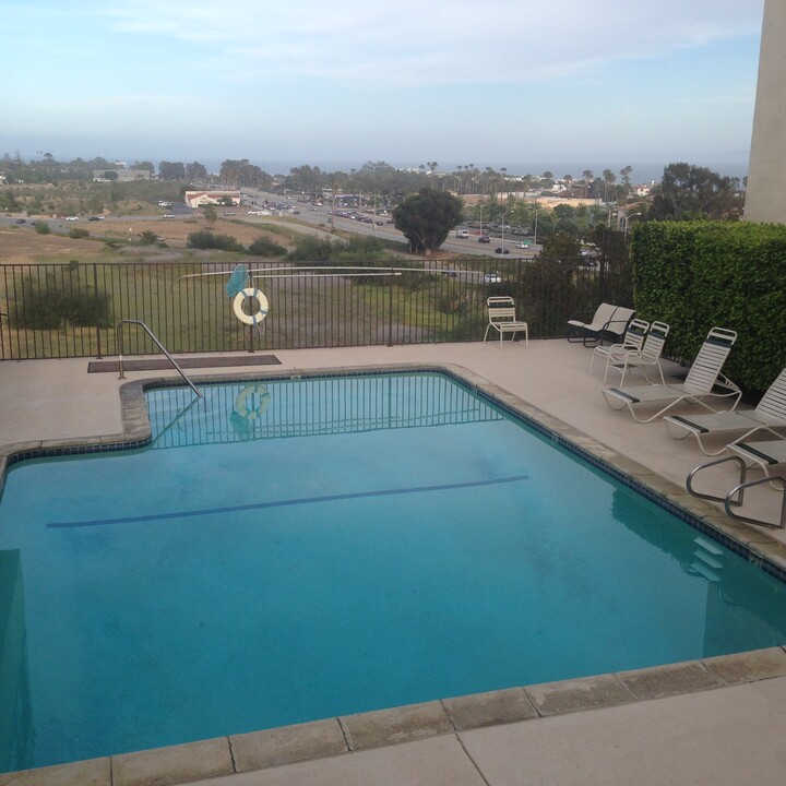 23901 Civic Center Way, Unit Malibu in Malibu, CA - Foto de edificio