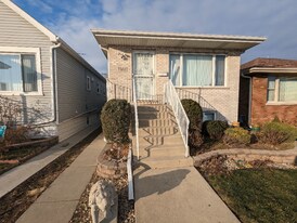 7322 W 59th St in Summit, IL - Building Photo