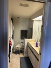 433 Cerromar Ln, Unit 331 in Venice, FL - Building Photo - Building Photo