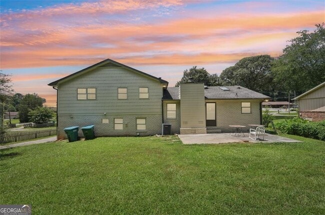 498 Cole Dr SW in Lilburn, GA - Building Photo - Building Photo