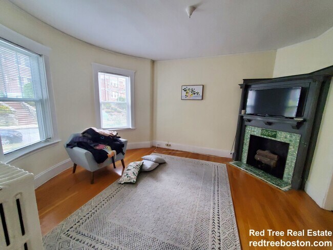 98 Westbourne Terrace in Brookline, MA - Building Photo - Building Photo