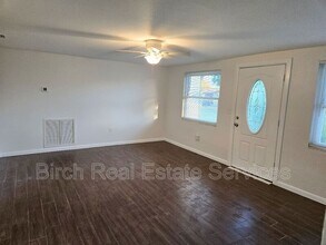 6111 1st Ave in New Port Richey, FL - Building Photo - Building Photo