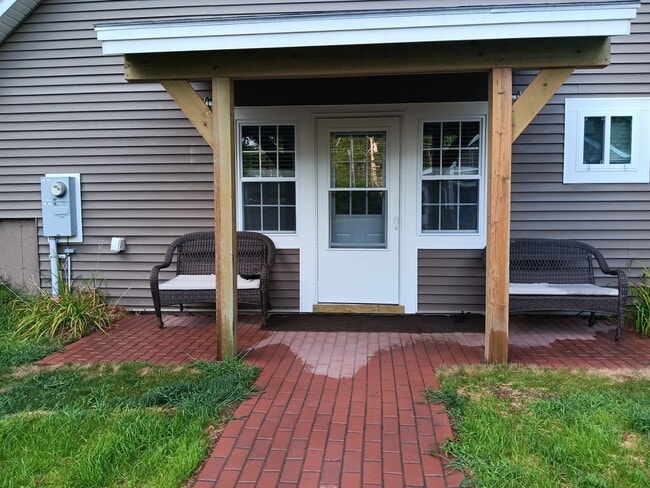 135 Poland Rd, Unit Unit3