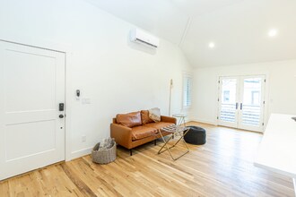 2213 Belmont Blvd in Nashville, TN - Building Photo - Building Photo