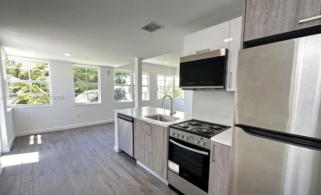 property at 1570 Euclid Ave