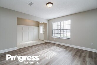 1670 Cracker Creek Ct in Oviedo, FL - Foto de edificio - Building Photo