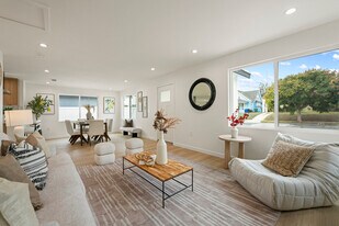 5308 S Victoria Ave in Los Angeles, CA - Building Photo