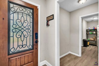 211 Crakston Ct in Bonaire, GA - Foto de edificio - Building Photo