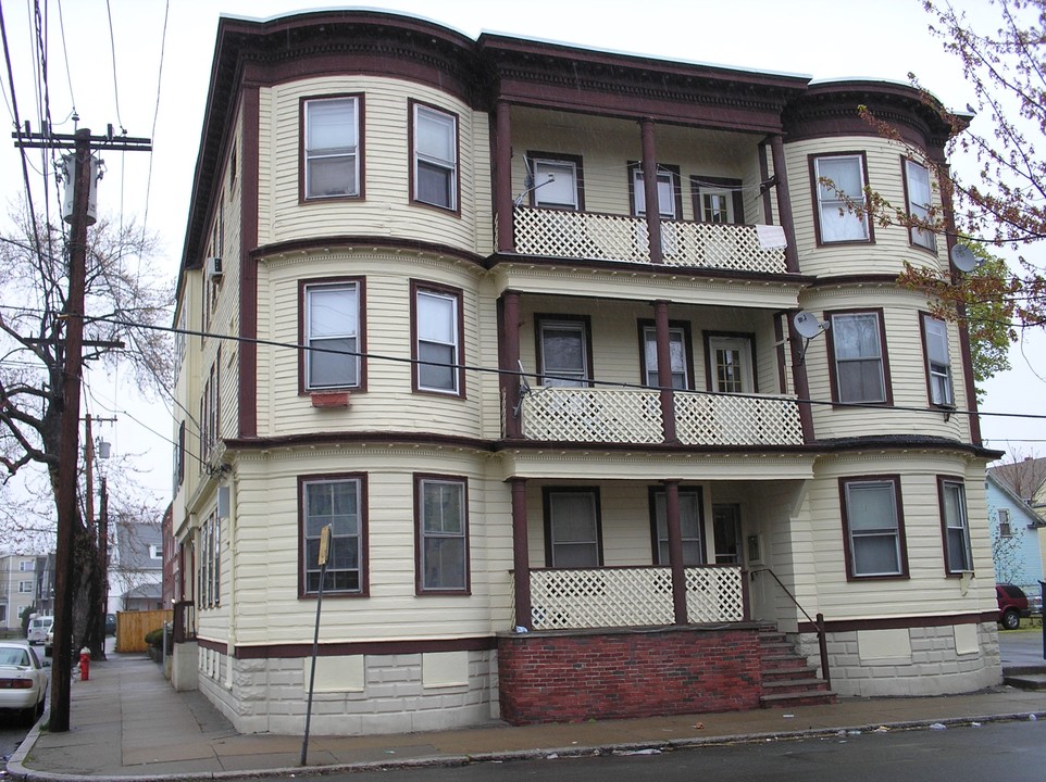 87 Baker St in Lynn, MA - Foto de edificio