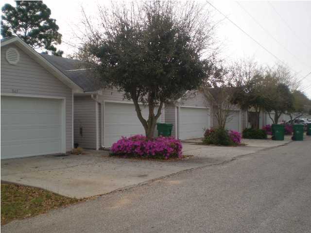 property at 953 Tray Dr