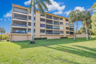 1036 US-1 in North Palm Beach, FL - Building Photo - Building Photo