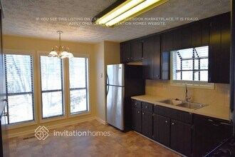 2679 Forest Way NE in Marietta, GA - Foto de edificio - Building Photo