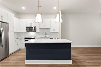 2648 Sandy Plains Rd in Marietta, GA - Building Photo - Building Photo