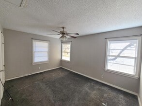 304 Sunset St in Midland, TX - Building Photo - Building Photo