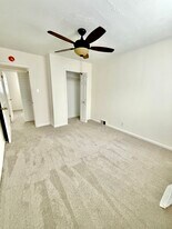 18288 Deering St in Livonia, MI - Building Photo