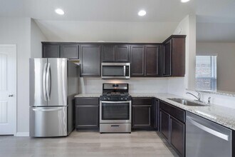 125 Frederick Dr in Georgetown, TX - Building Photo - Building Photo