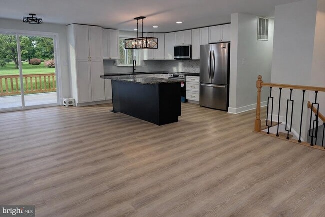 12910 Old Chapel Rd in Bowie, MD - Building Photo - Building Photo