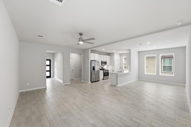 6726 Cypress Lndg Ln