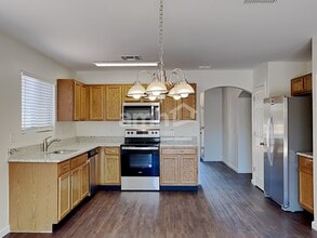729 W Firehawk Dr in Green Valley, AZ - Building Photo - Building Photo