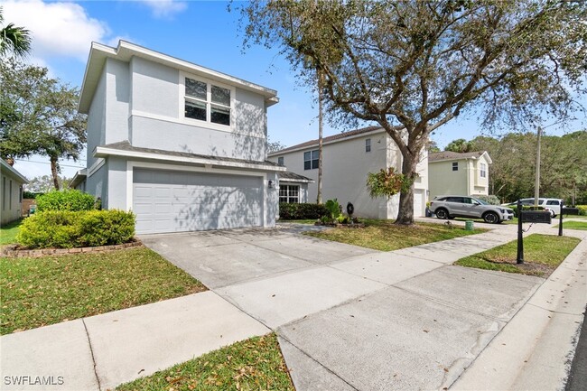 71 Burnt Pine Dr in Naples, FL - Building Photo - Building Photo