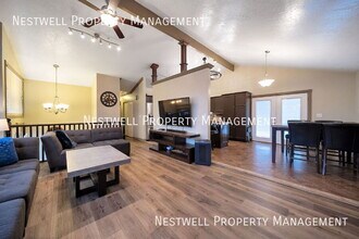 8419 Grambling Way in Sandy, UT - Building Photo - Building Photo