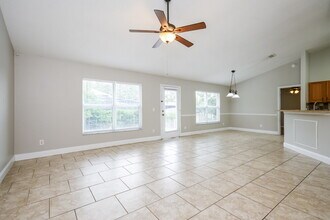 1151 Railside Way in Oakland, FL - Building Photo - Building Photo