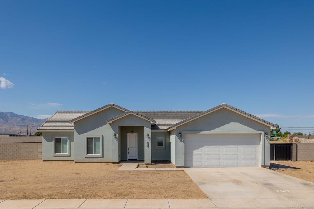 2310 S Twilight Ave in Safford, AZ - Building Photo