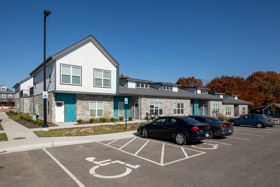 Schoolyard Townhomes in Tonganoxie, KS - Building Photo